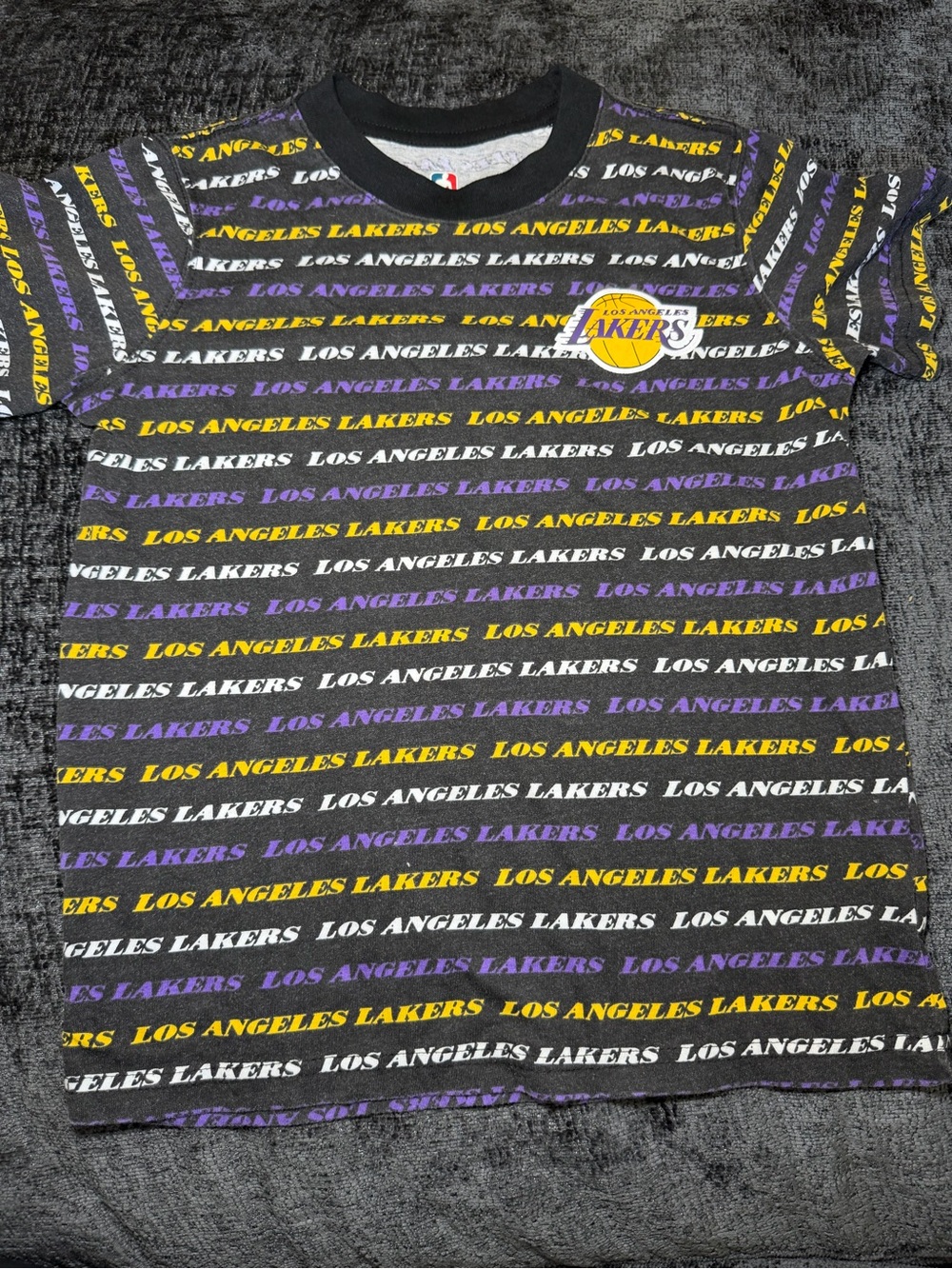 Vintage UNK NBA Los Angeles Lakers All Over Print AOP T-Shirt Youth small (8)